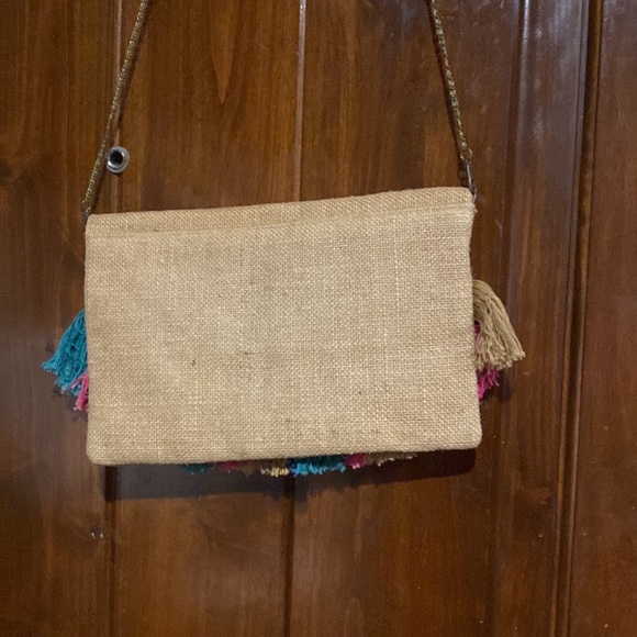 Gorgeous Floral Embroidered Authentic Artisanal Handwoven Mexican Clutch Handbag - Picture 3 of 5